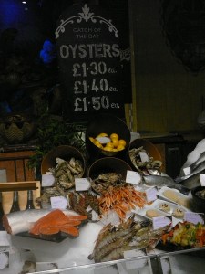 Oyster and crustacean display