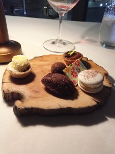 Petit fours